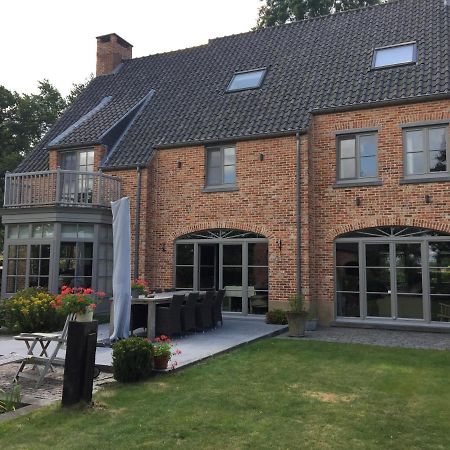 Bed And Breakfast Bobilou Kalmthout Exterior photo